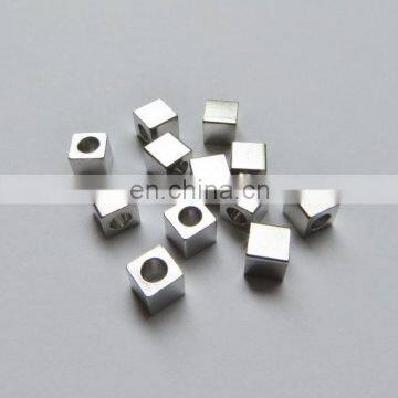 Wholesale fashion jewelry 5mm silver plated blank metal cube beads