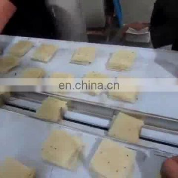 KD-260Automatic Rotary Pillow clip bread Packing Machinery flowpack machine