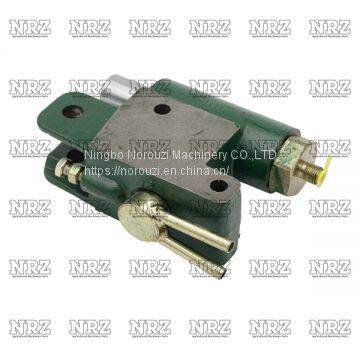 Clutch Pump  Z11272  For  John Deere Combine Harvester