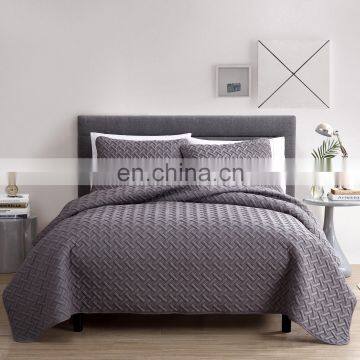 3pc Ultrasonic Embossed Solid Microfiber Queen King Size White Customized Wholesale Quilt Sets photo-4