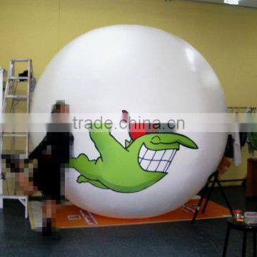 Giant inflatable balloon for outdoor advertising