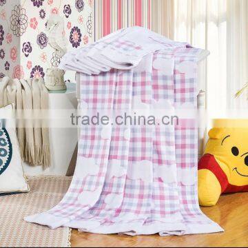 China manufacturer white cloud printed plaid 100% cotton portabal home towel blanket