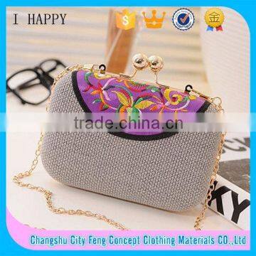 Trendy Embroidery Ethnic Clutch Bag