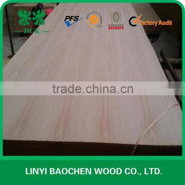 Crown Cut Natural Red Oak Veneer MDF/Red Oak MDF