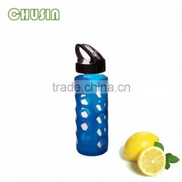 pyrex glass water bottle with heat-resistant silicone sleeve and handle