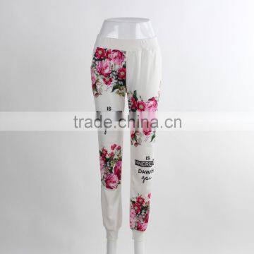 F5W30172 Women Contrast Panel Floral Knit Trousers