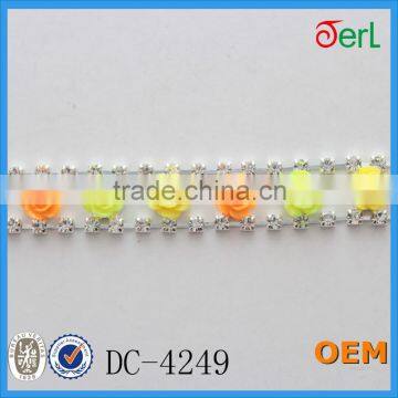 Popular Flower Shape Plastic Pearl Chain With Crystal Trim Necklace Designs Bridal for Dress photo-4