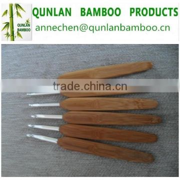 Bamboo handle metal crochet hooks kitting needle