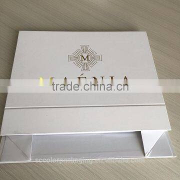 customized fashion luxury white folding lid magnetic box for bed linen