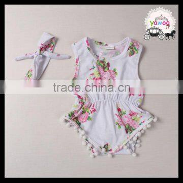 2016 yawoo wholesale white cotton floral patterns baby girls pom pom romper baby clothing design