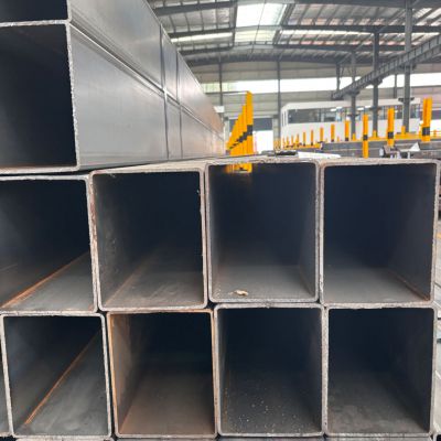 Carbon Steel Square Tube Astm A500 1*1inches*1.4mm ERW Seamless Black Carbon Square/Rectangular Steel Pipe/Tube