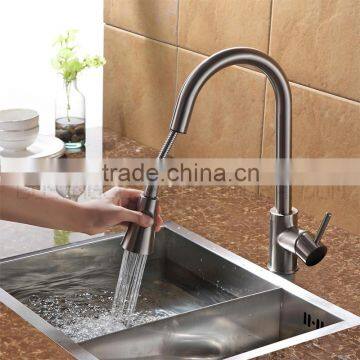 2016 Hot Selling Top Quality Deck Mounted Brushed Treatment Brass Pull Out Cupc Faucet photo-2