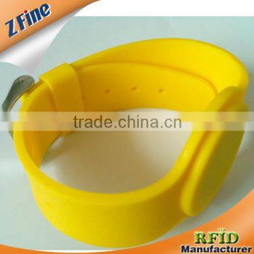 business rfid hitag nfc wristband from china supplier