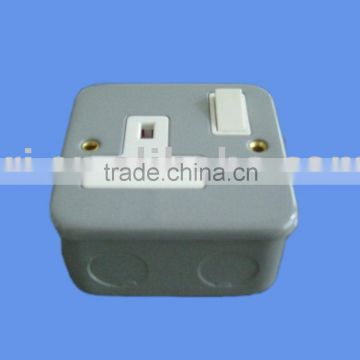 switiched socket with metal box