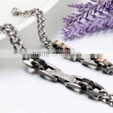 Chunky Bracelets Design for Lover