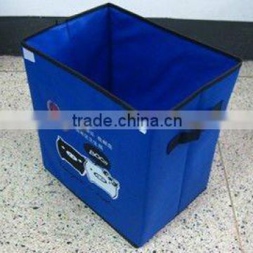 Foldable non woven fabric household storage box with cut-out handle