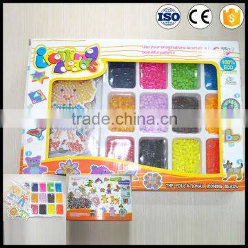 Wholesales Hot Selling Non-toxic Eco-friendly Plastic mini DIY beads for children Early education training,