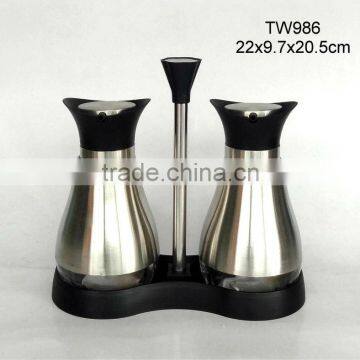 TW986 glass oil vinegar bottle with metal casing and plastic stand