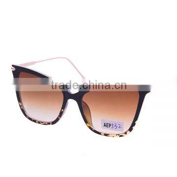 2016 new style high quality fashion plastic sunglasses