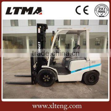 2.5 ton gasoline forklift with Nissan K21 engine