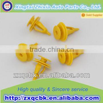 Durable auto body plastic clips fasteners/automotive plastic clip and fasteners