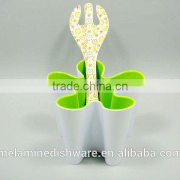 Flower shaped latest design melamine ware kitchen ware serving salad spoon and fork utensils