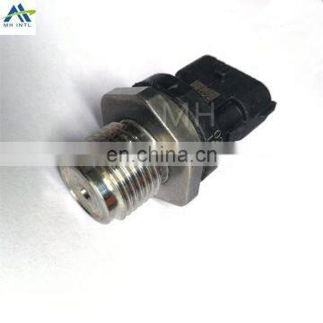 Auto Parts Fuel Rail High Pressure Sensor 0281002909 For IVECO FIAT