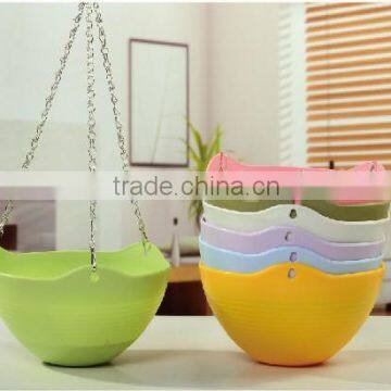 Plastic hanging flower planters