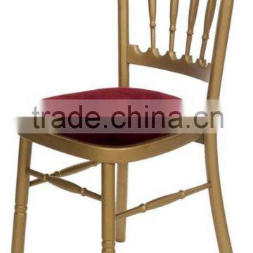 Factory Supplier Stacakable Wooden Chateau Wedding Chair photo-3