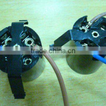 E26 bakelite lamp holder with steel sheet (UL standard)