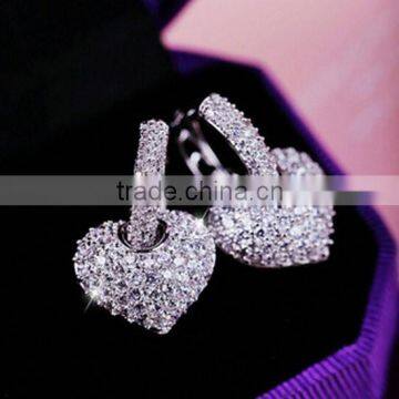 Micropave Setting Cubic Zircon Heart Hoop Earrings Fancy Stud Earring Fashion Earring Jewelry