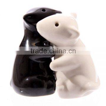 ceramic love hug salt pepper shaker