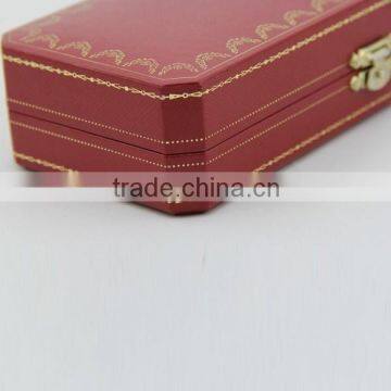Elegant Marsala Leather Jewelry Box With Buckle Lock and Exquisite Gold Embroider photo-5