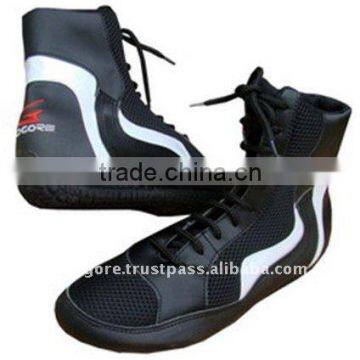 Rubber Outsole EVA Insole Play Boy Cloth Lining Black and White Leather and 3D Mesh Comfortable Boxing Shoes