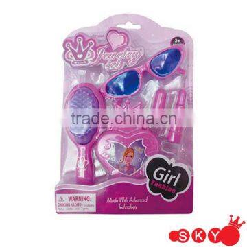 2014 Hot sell plastic beauty set with comb/glasses/lipstick for kids beauty set