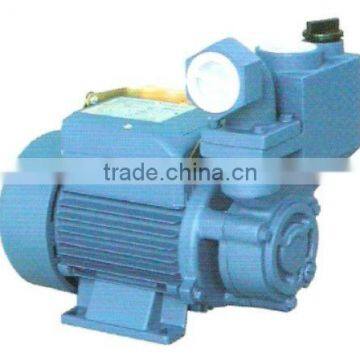 Self-priming pump