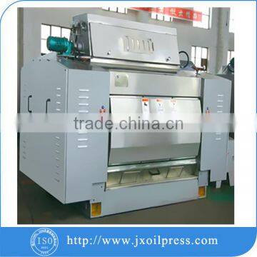 High quality peanut kernel cutting machine