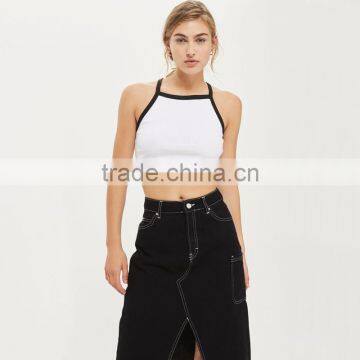 Black and White Contrast Color Basic Style Women's Crop Top photo-4