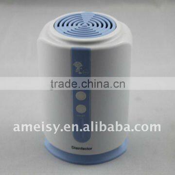 Fridge ozone disinfector