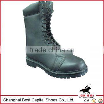 wear- resistant and non-slip safety boots / Factory safety work shoes