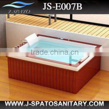 Acrylic Spa Bathtub with Wooden Skirt