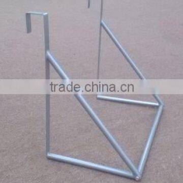 Yulong Metal Silver Epoxy Over the Door Valet With Hanging Bar photo-2