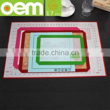 Factory Direct Sales Heat-resistant Fiberglass Silicone Baking Mat ,food Grade Silicone Table Mat With Custom Printing Quality Choice