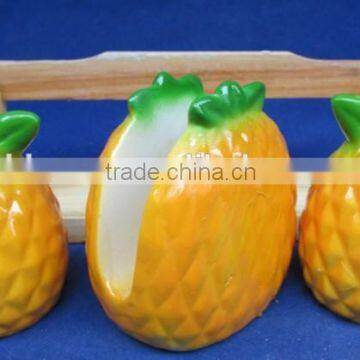 ceramic pineapple salt pepper shaker set