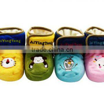 Manufacturer Winter Fancy Embroidered Soft Sole Baby Shoes Boots