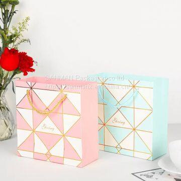 Lovely gift paper pink cardboard packaging bag