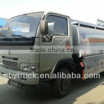 3000litres Dongfeng mini truck fuel tank truck, 4x2 fuel oil truck