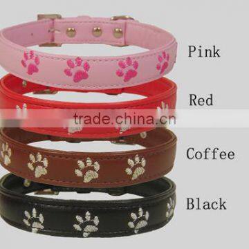 Embroidered Paw Collar