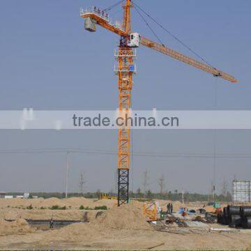 Hydraulic self-erecting tower crane