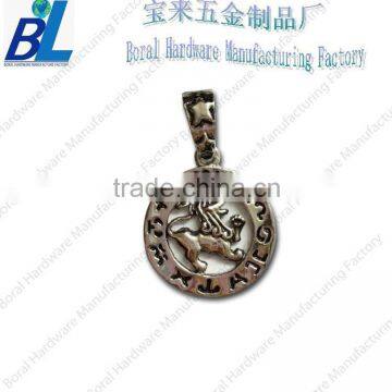 Medal shape hollow out lion pendant for coats